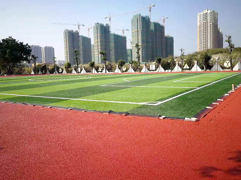 塑膠跑道怎么現(xiàn)場(chǎng)檢測(cè)報(bào)告？